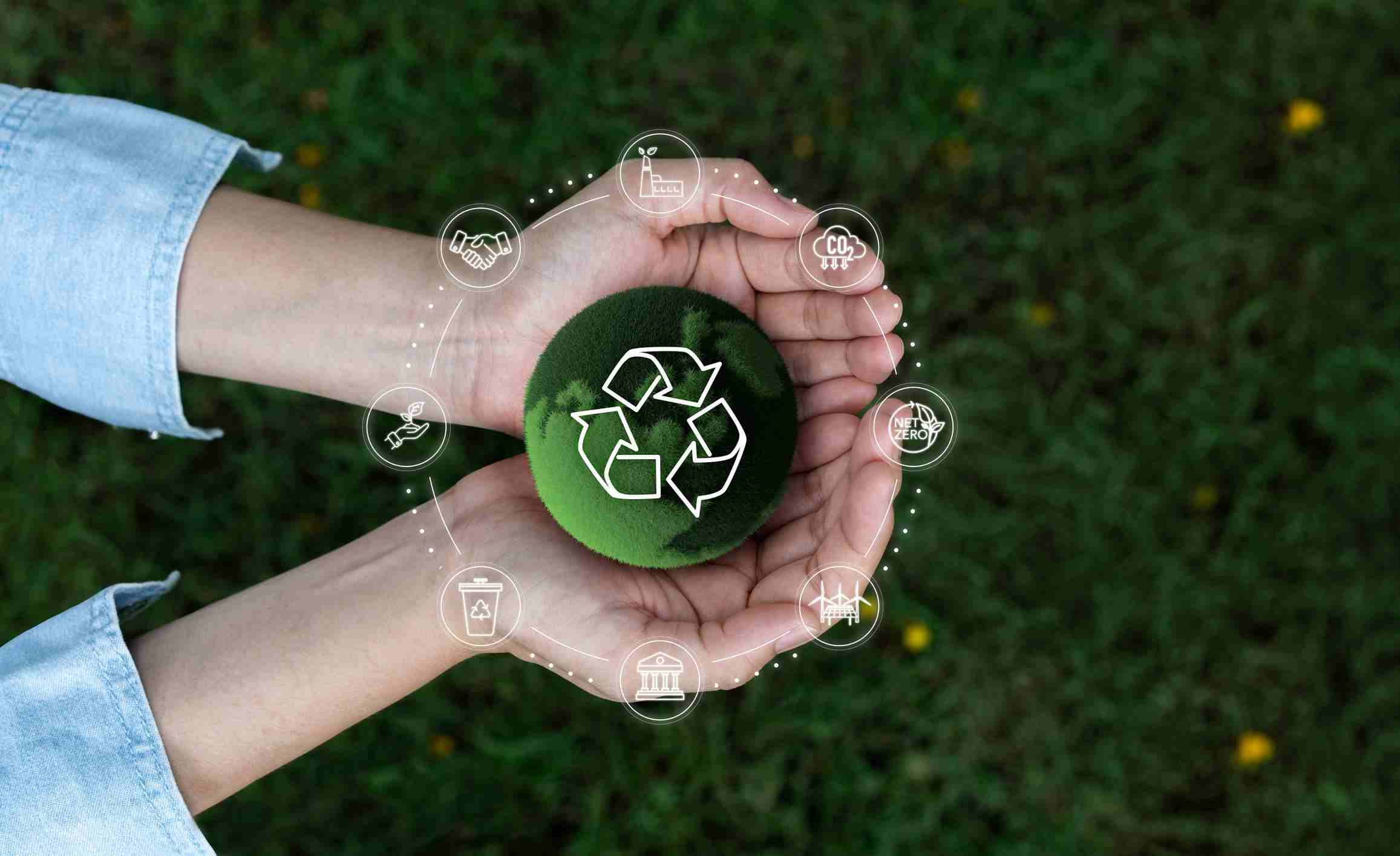 Sustainable running practices - Participants promoting environmental awareness